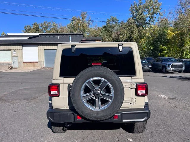 Used 2022 Beige Jeep Unlimited Sahara image 6