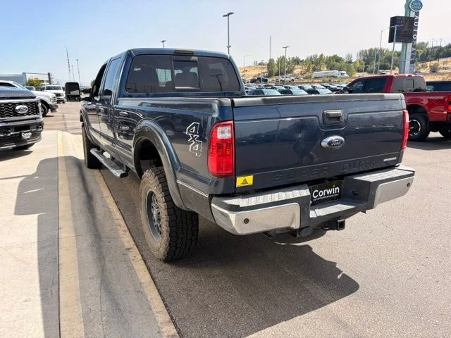 Used 2016  Ford Lariat image 6