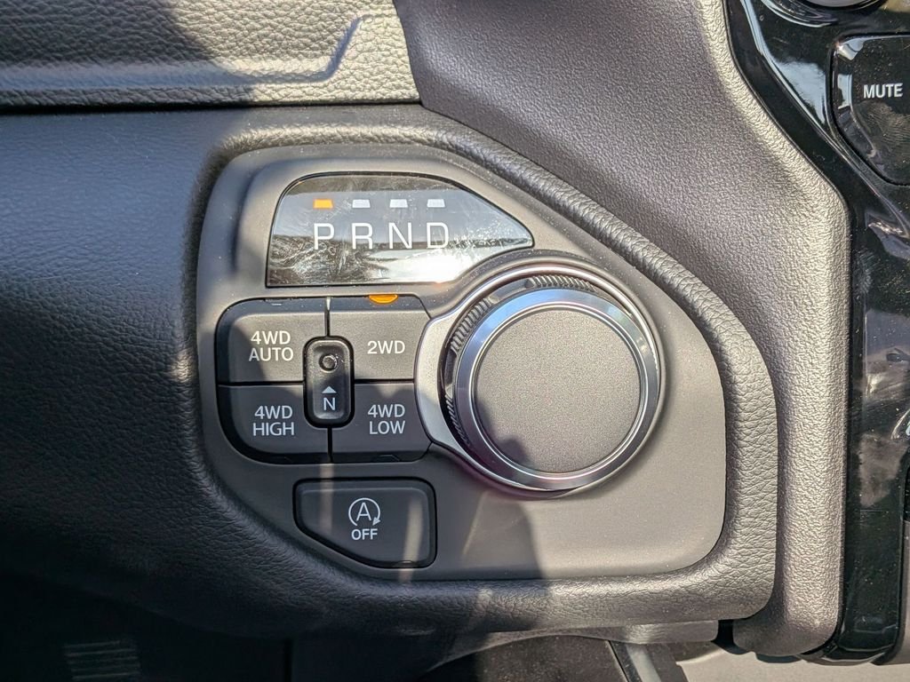 2025 RAM 1500 Big Horn/Lone Star - Photo 17
