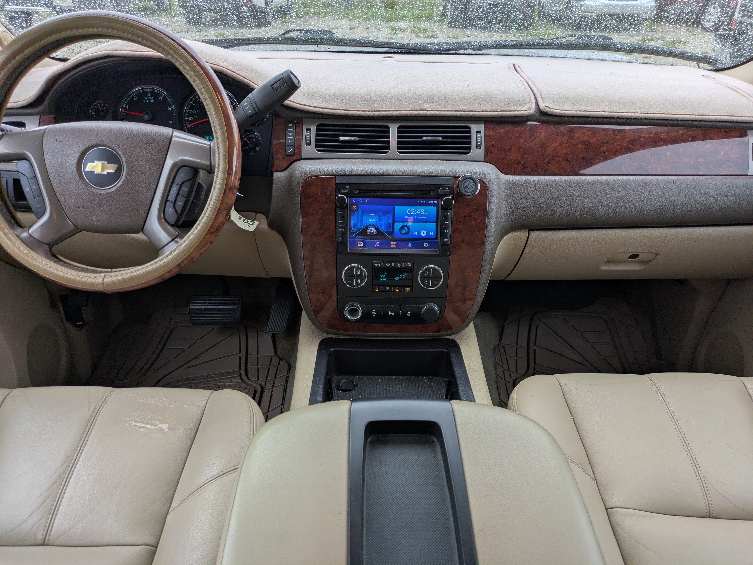 Used 2014 Champagne Silver Metallic Chevrolet LT image 15