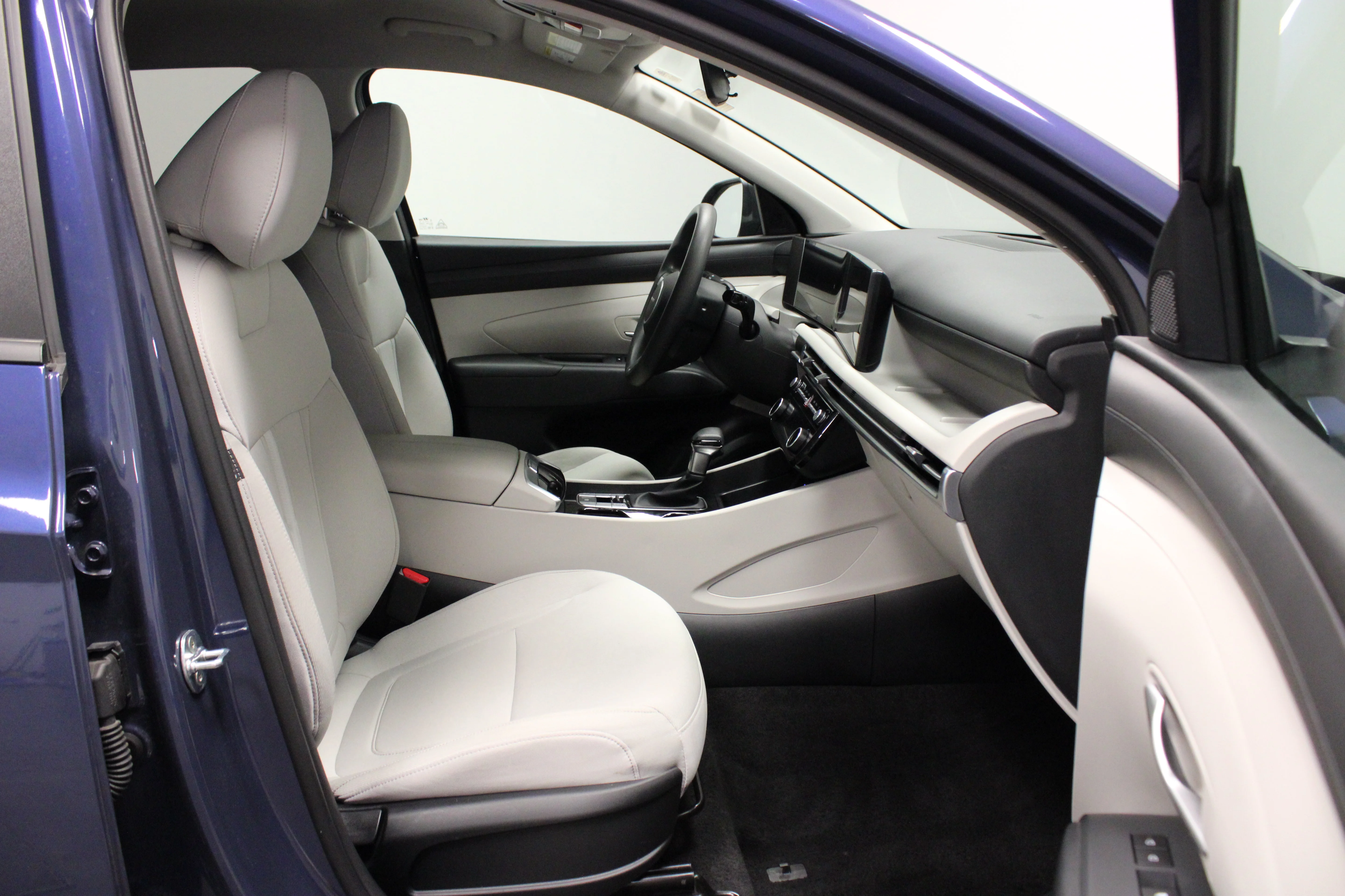 Used 2026 Atlantis Blue Hyundai SEL image 14