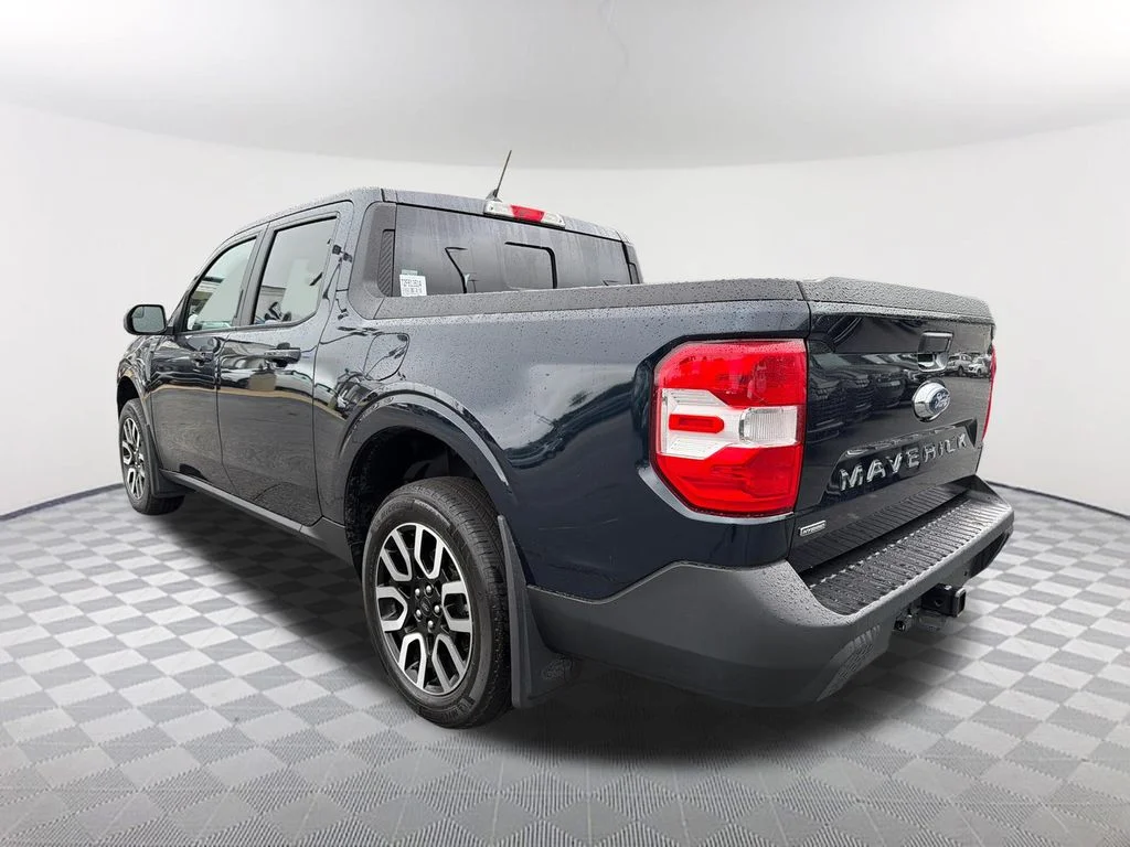 Used 2023 Blue Ford Lariat image 7