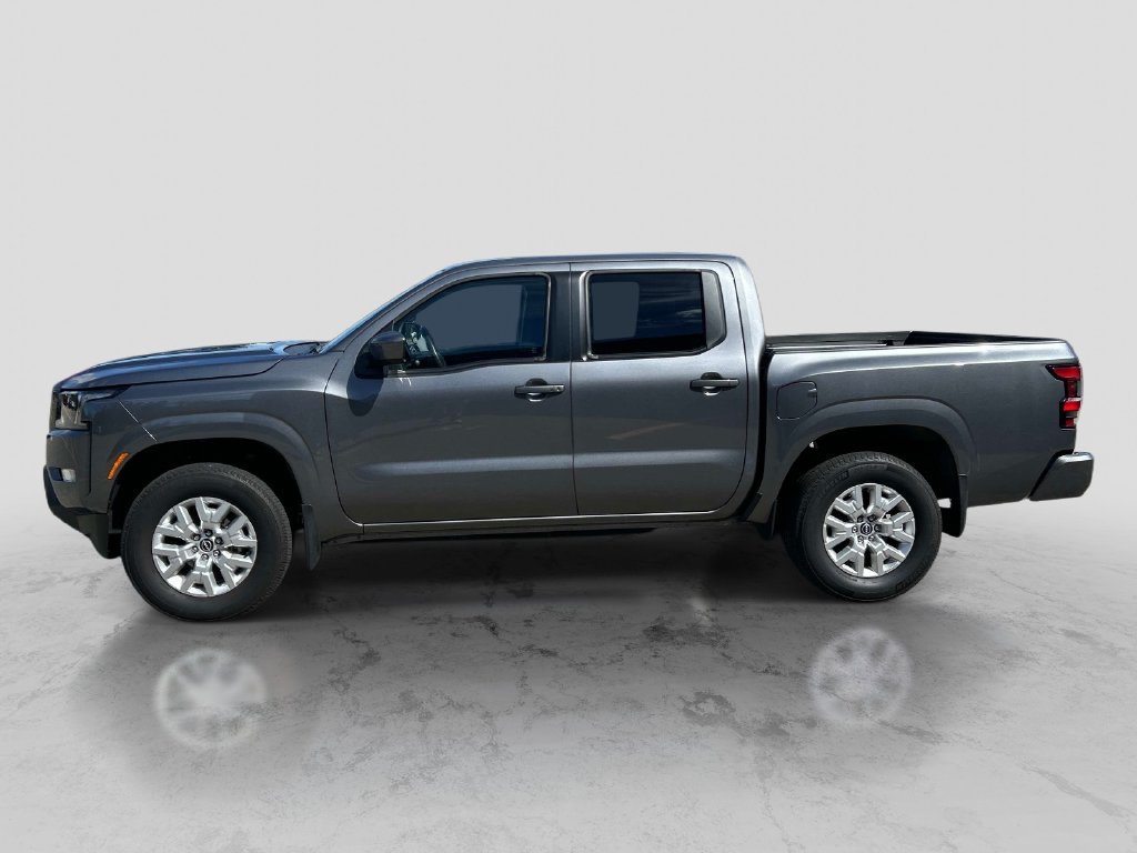 Used 2024 Gray Nissan SV image 2