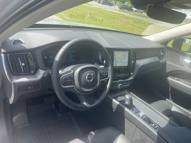 Used 2024 Silver Volvo Core Dark Theme image 18