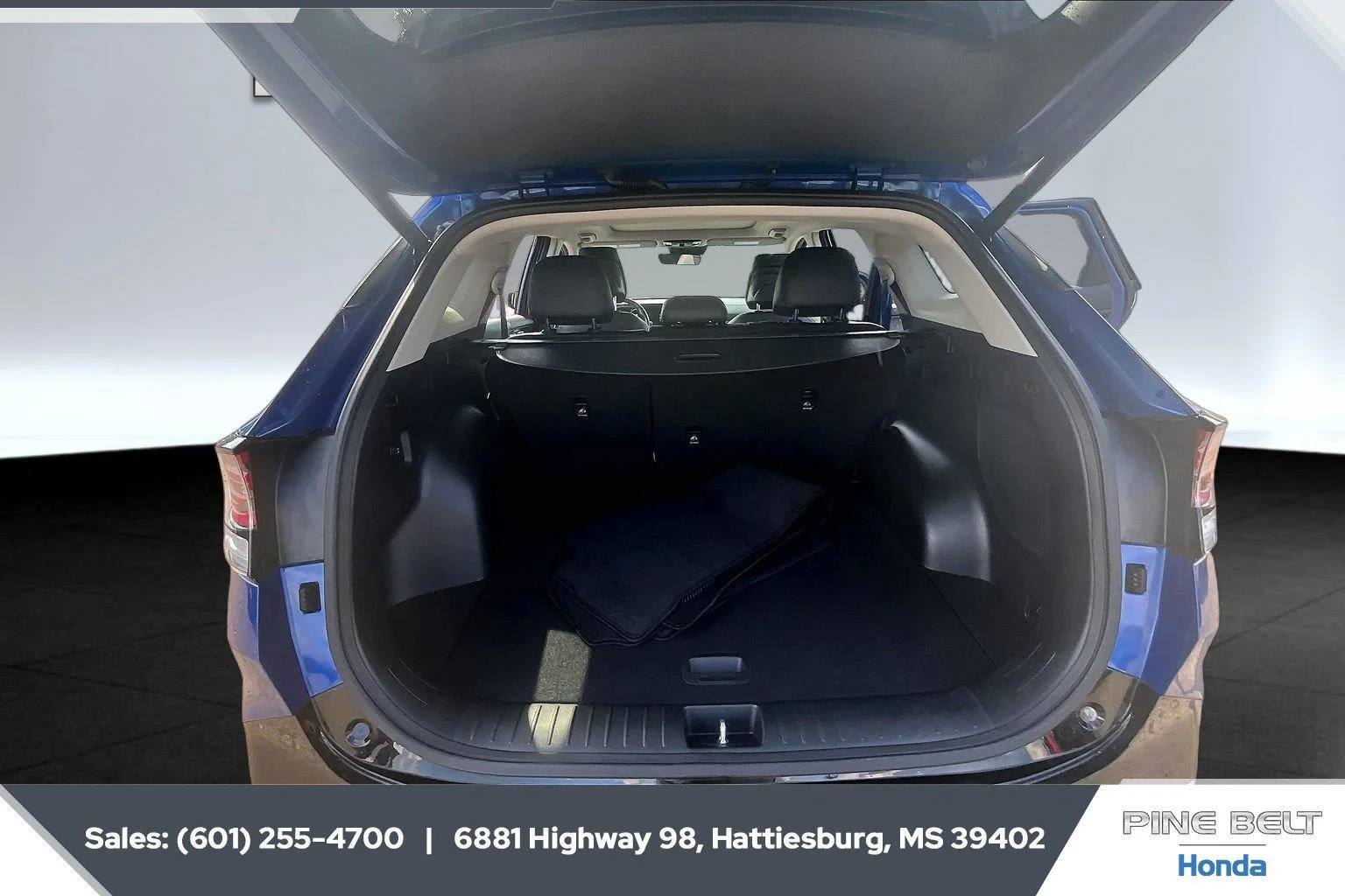 Used 2025 Sapphire Blue Kia SX-Prestige image 21