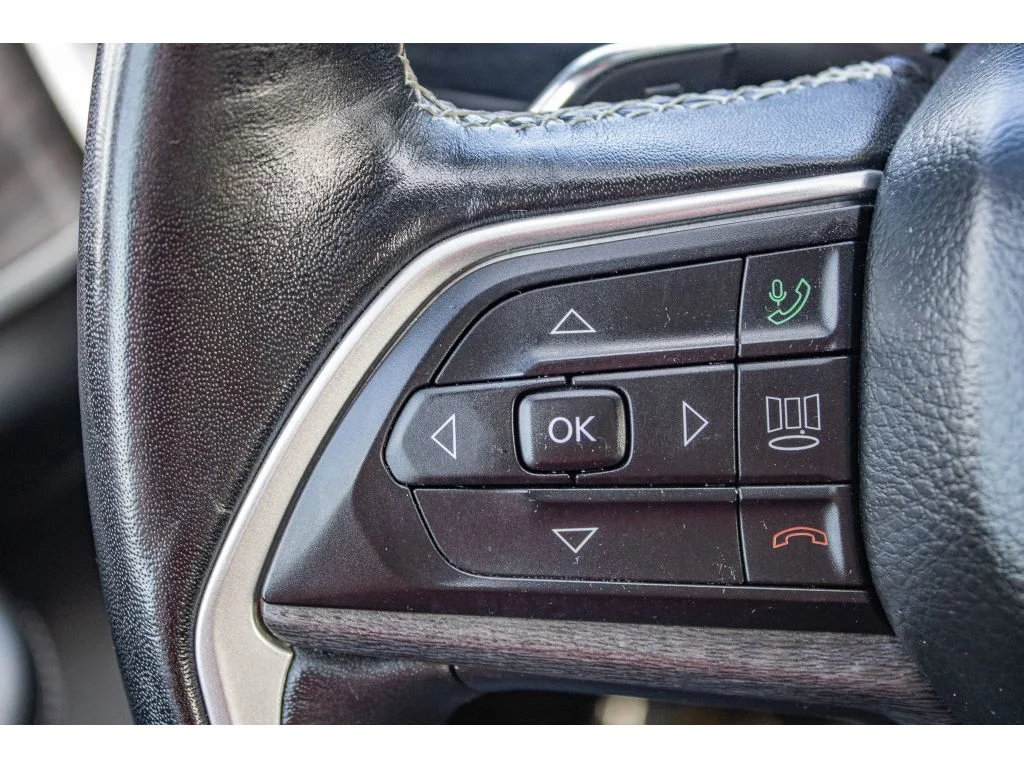 Used 2021 Bright White Clearcoat Jeep Limited image 38