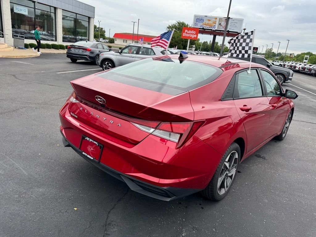 Used 2023 Scarlet Red Hyundai SEL image 7