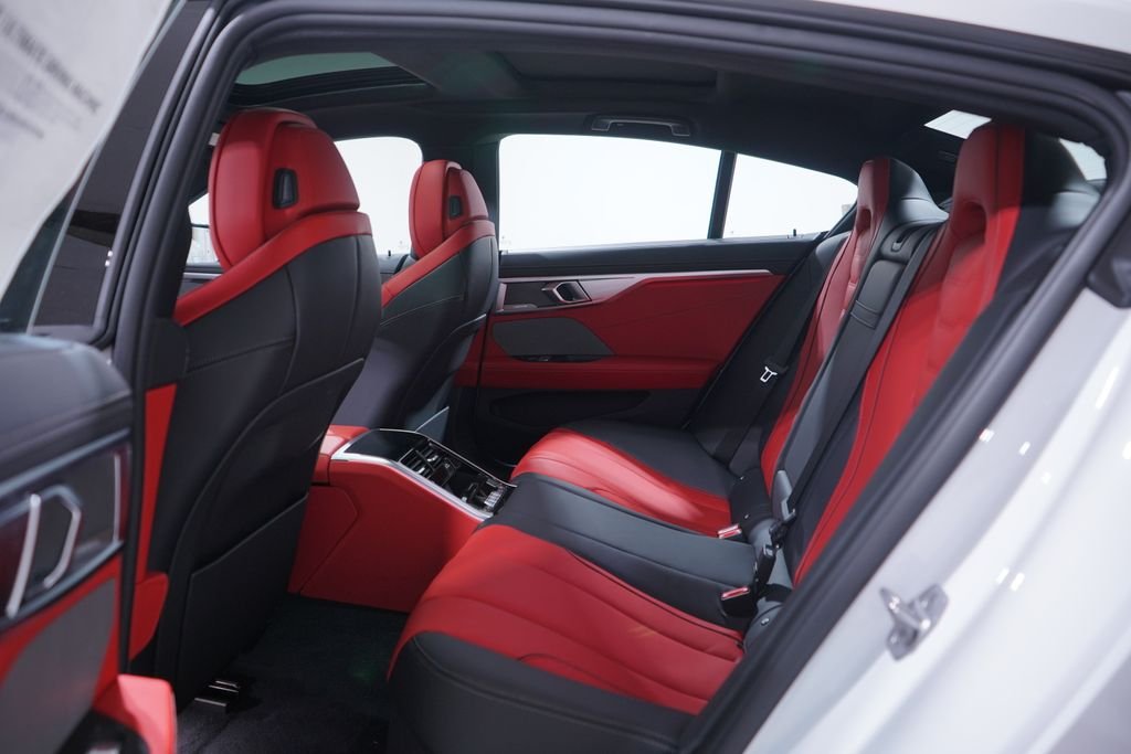 2026 BMW 8 Series 840i - Photo 9