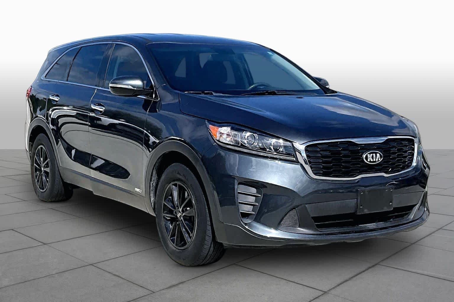 Used 2020 Gravity Grey Kia LX image 3