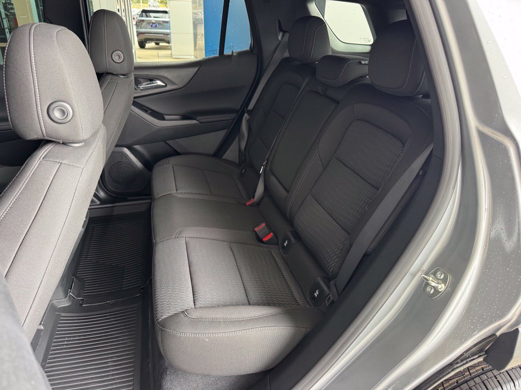 2027 Chevrolet Equinox LT - Photo 19