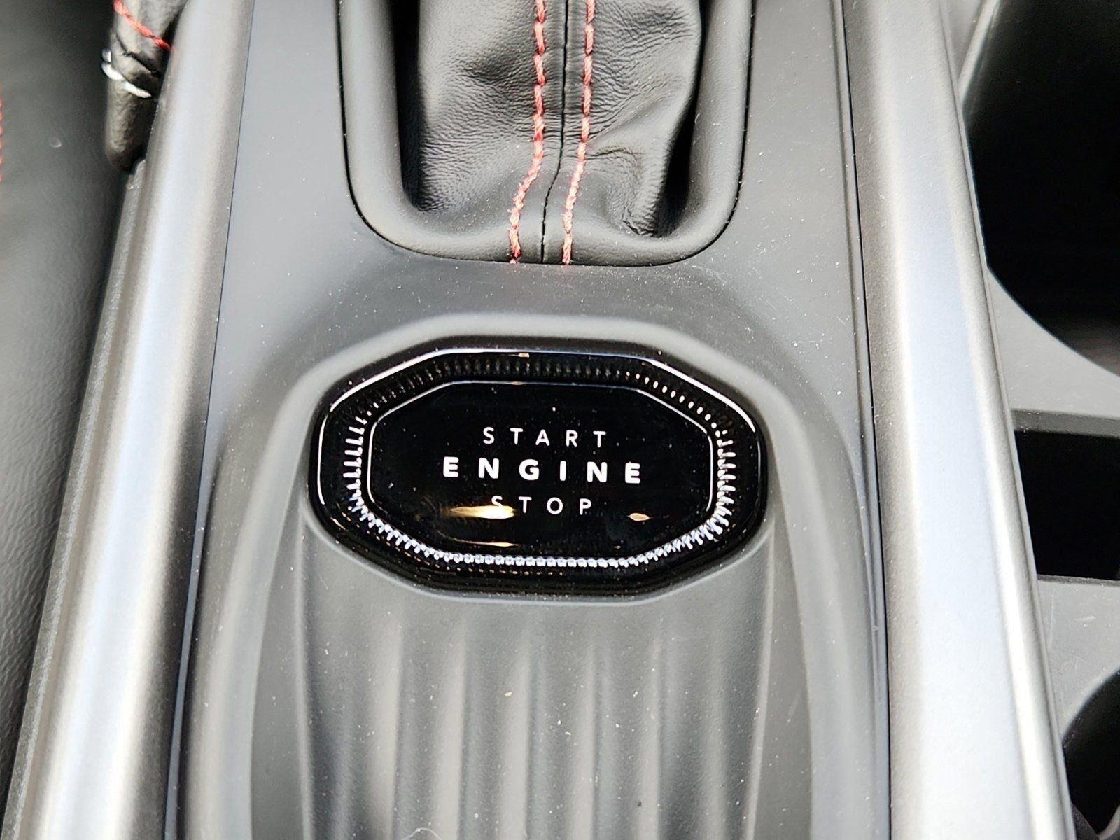 New 2026 Diamond Black Crystal Pearlcoat Dodge Scat Pack image 17