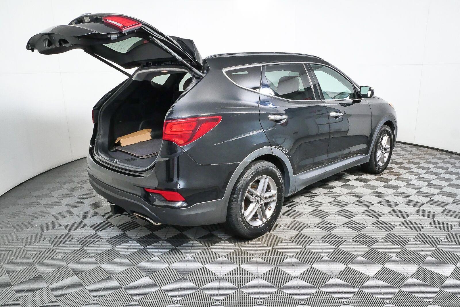Used 2017 Twilight Black Hyundai 2.4L image 29