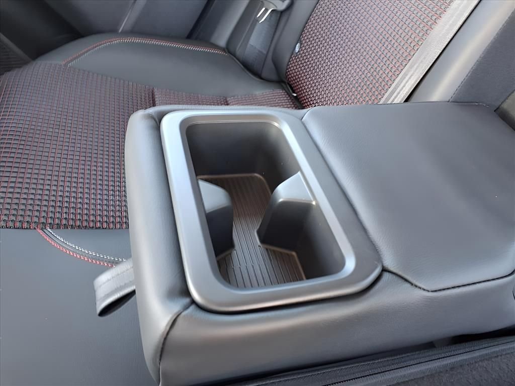 2025 Nissan Kicks SR AWD - Photo 9