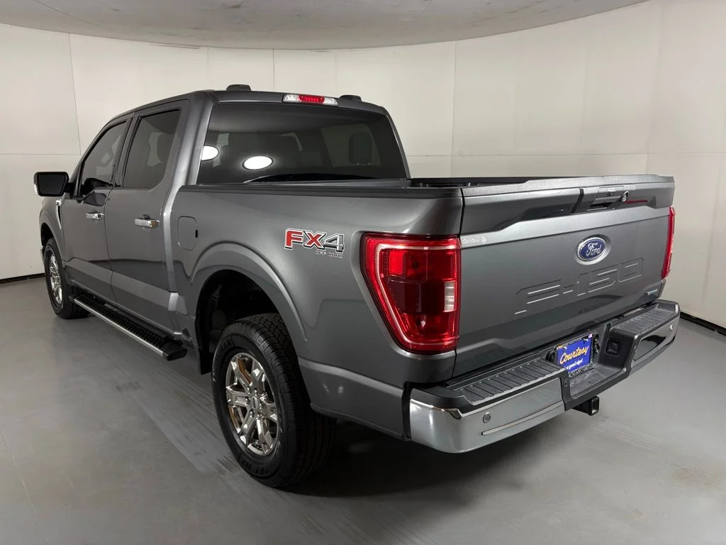 Used 2023 Gray Ford XLT image 6
