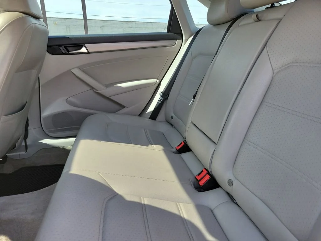 Used 2014 Gray Volkswagen 2.0L TDI SE image 9