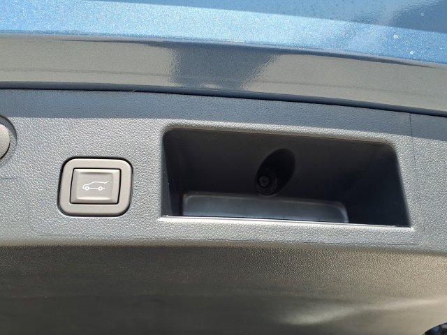 New 2027 Lakeshore Blue Metallic Chevrolet LT image 5