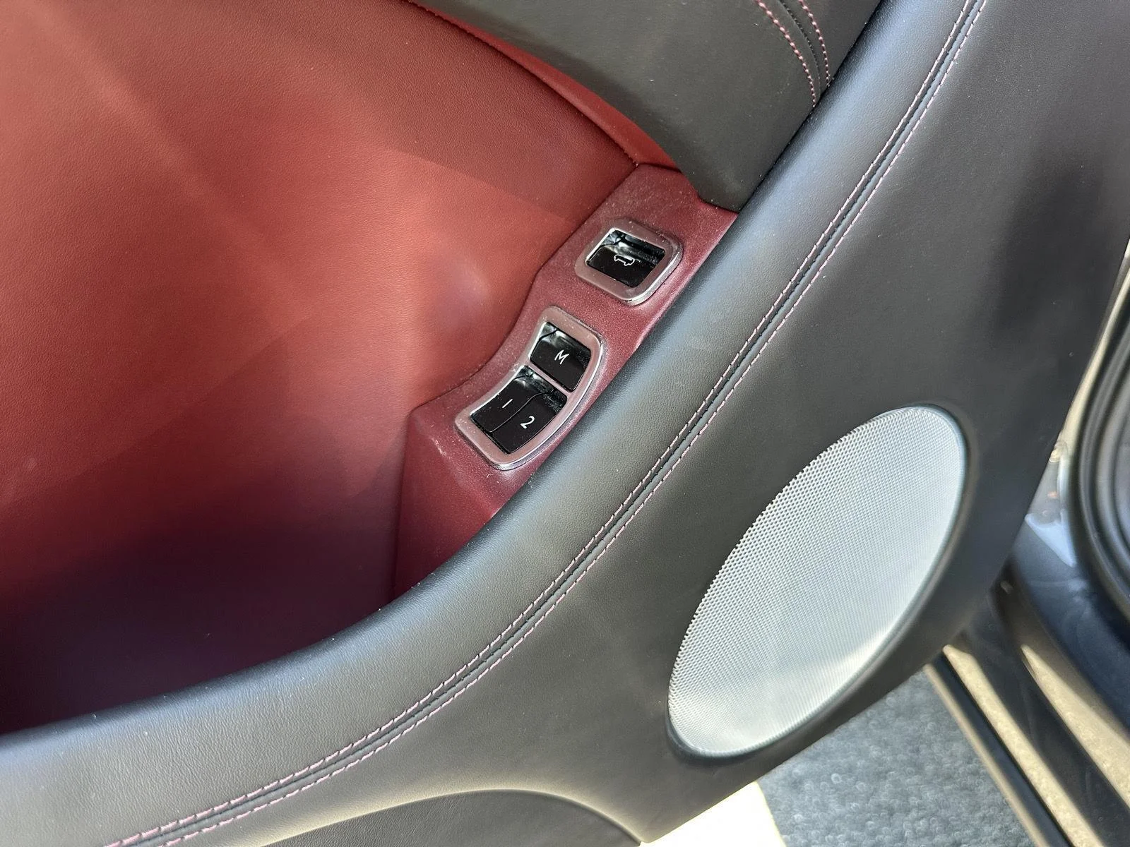 Certified Used 2022  Bentley V8 image 16