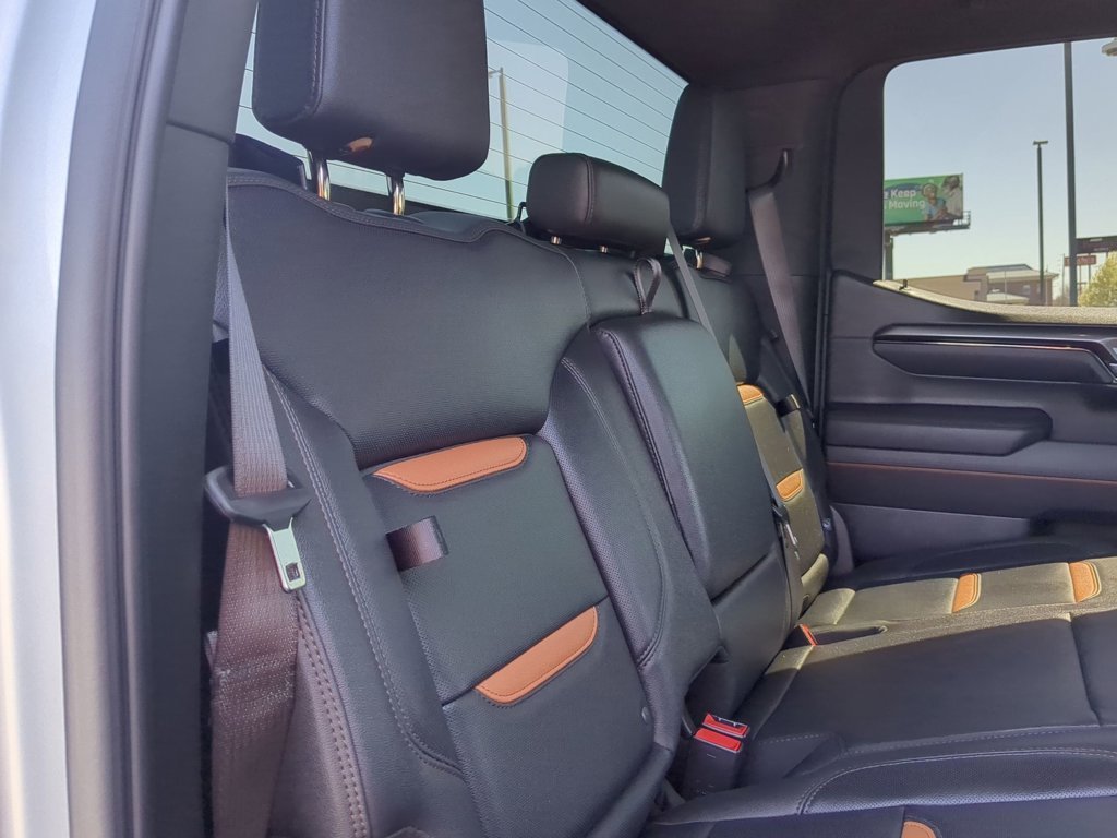 Used 2025 Sterling Metallic GMC AT4 image 27