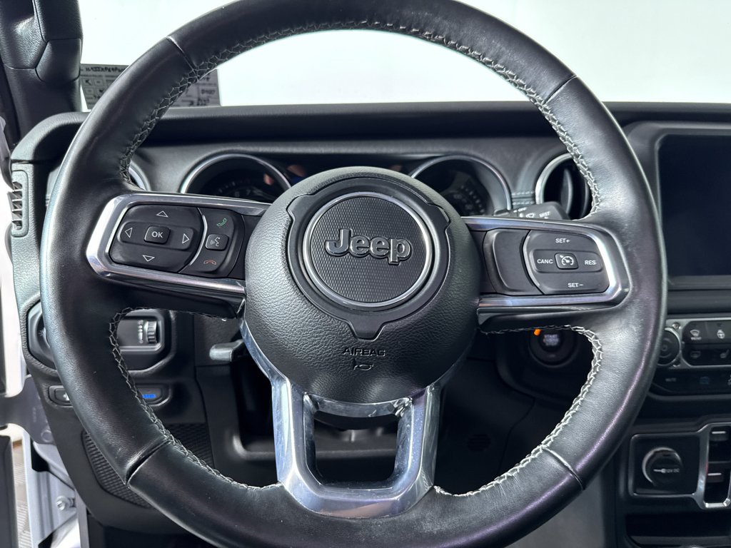 Used 2023 Silver Zynith Clearcoat Jeep Sahara image 24