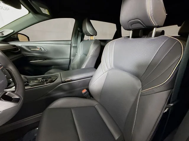 Used 2025 White Toyota Limited image 21