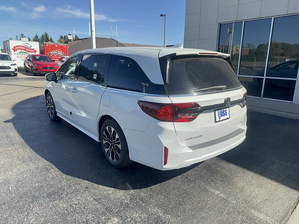 2027 Honda Odyssey Elite, photo 7 of 12