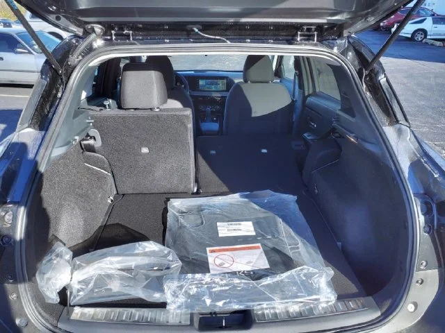 Used 2025 Gray Nissan SV image 15