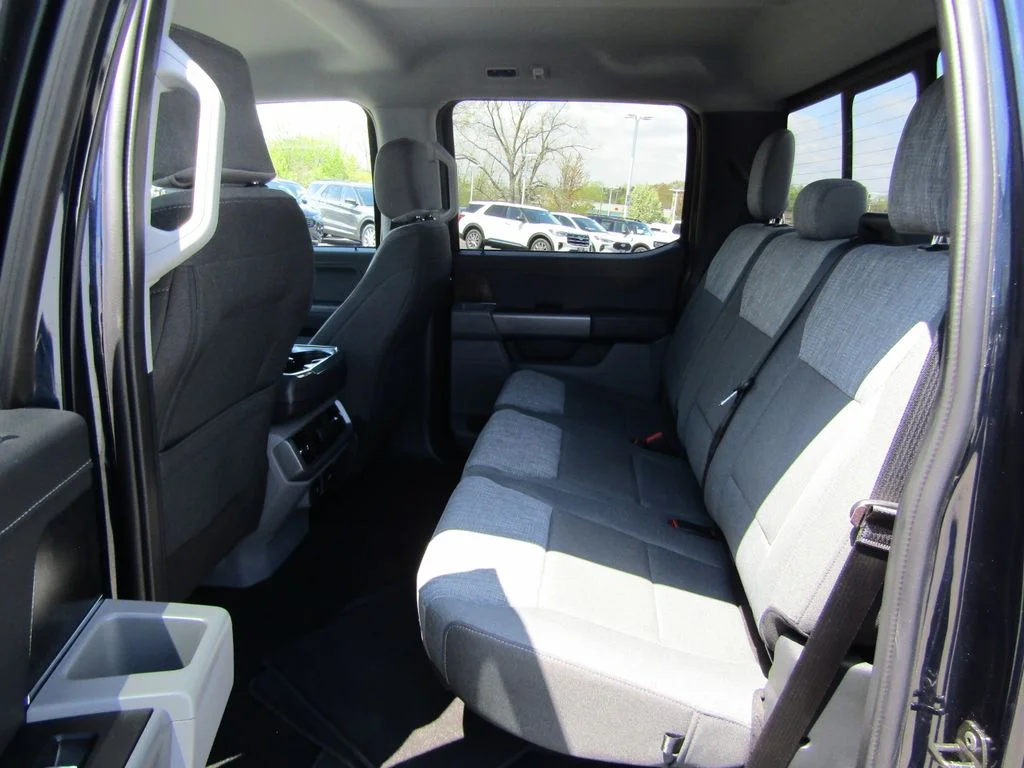 2023 Ford F-150 XLT - Photo 17