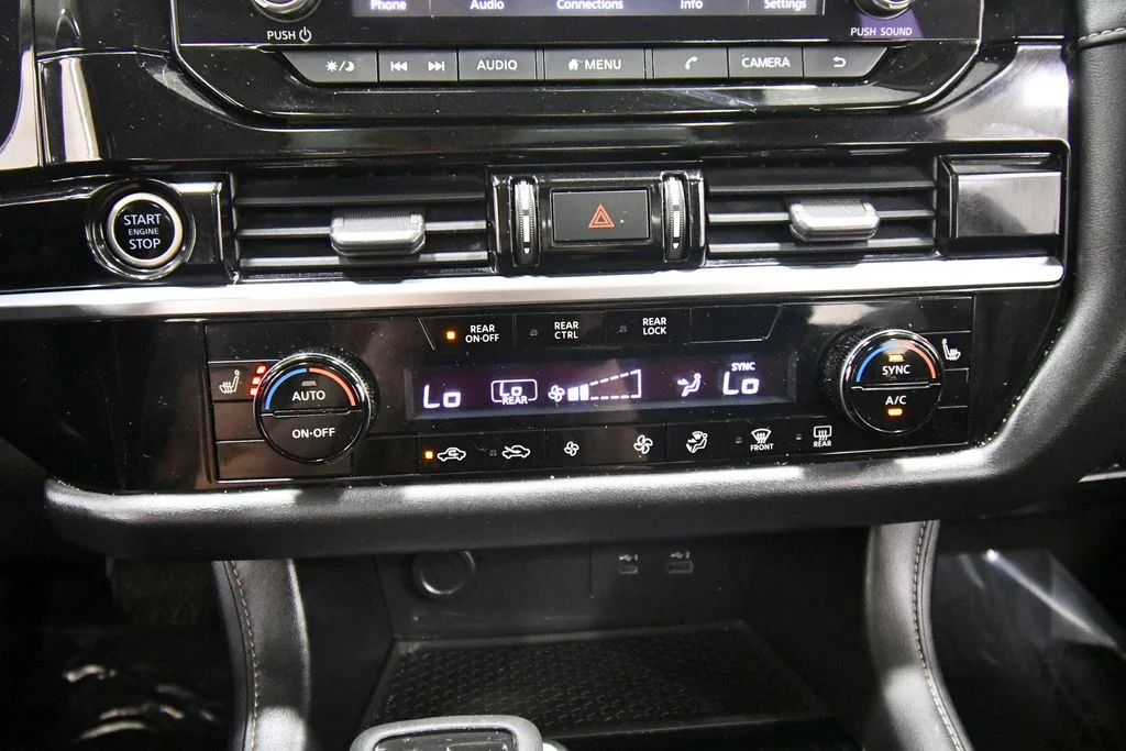 Used 2022 White Nissan SV image 26