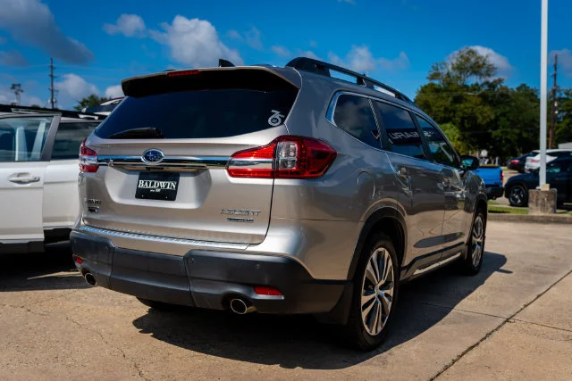 Used 2020 Tungsten Metallic Subaru Limited image 18