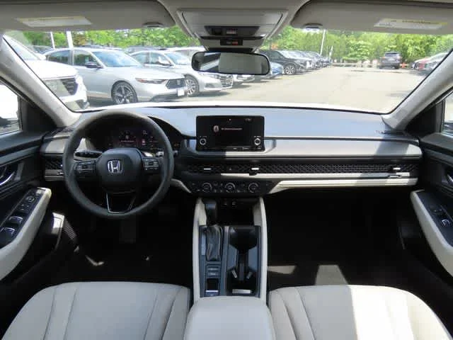 Certified Used 2023 Platinum White Pearl Honda  image 15