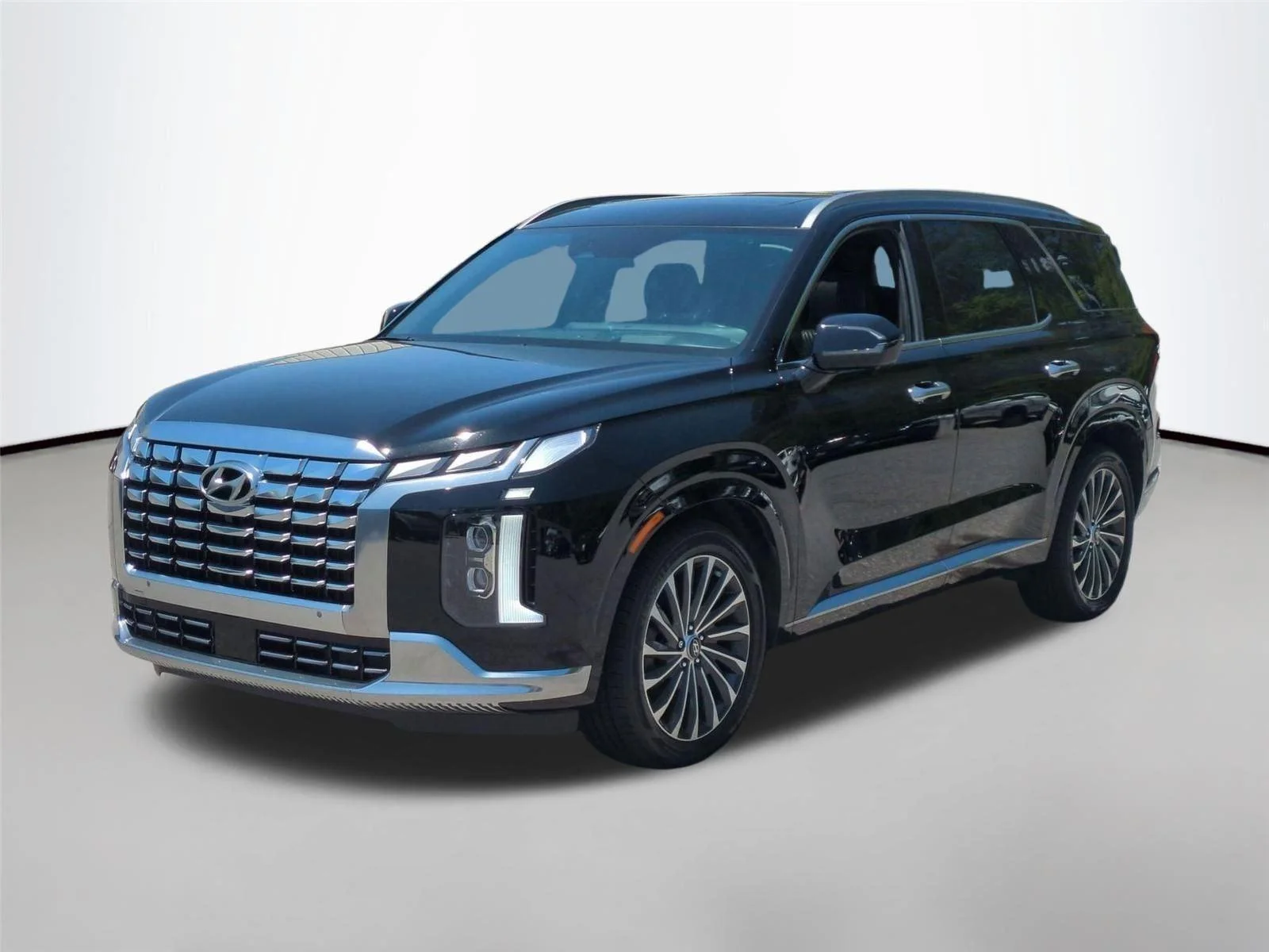 Used 2023 Abyss Black Pearl Hyundai Calligraphy image 1