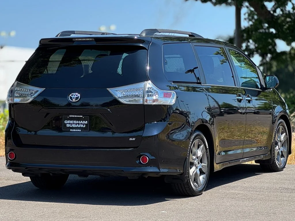 Used 2016 Midnight Black Metallic Toyota SE Premium image 7