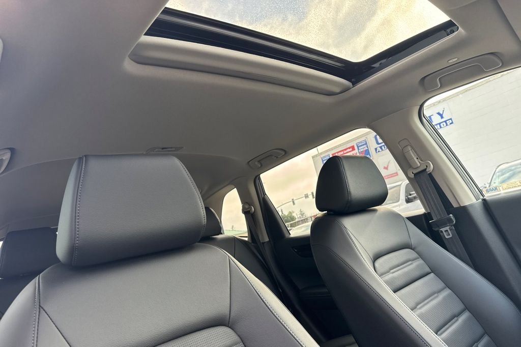 New 2026 Platinum White Pearl Honda EX-L image 17