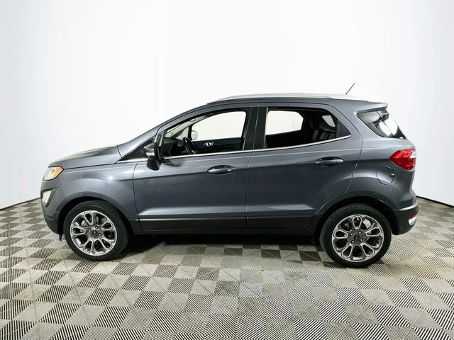 Used 2018  Ford Titanium image 6