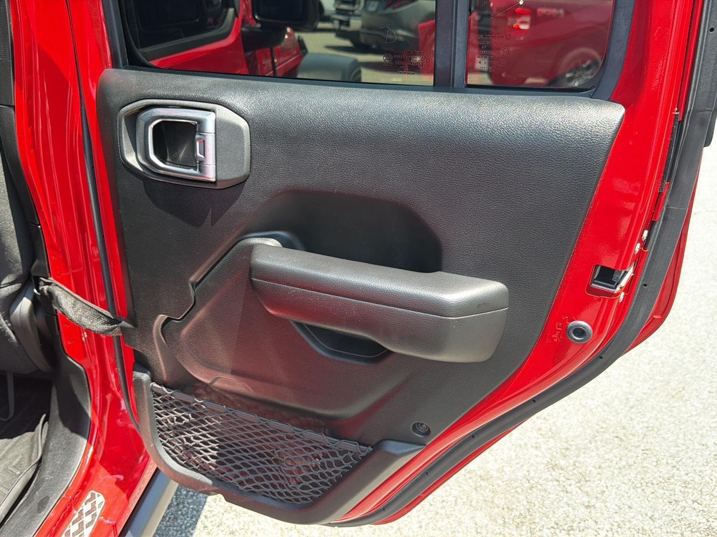 Used 2021 Firecracker Red Clearcoat Jeep Mojave image 16