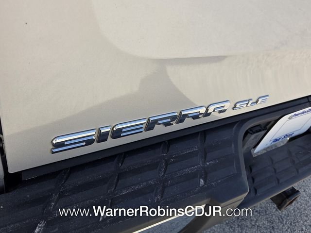 Used 2013 Silver GMC SLE image 12