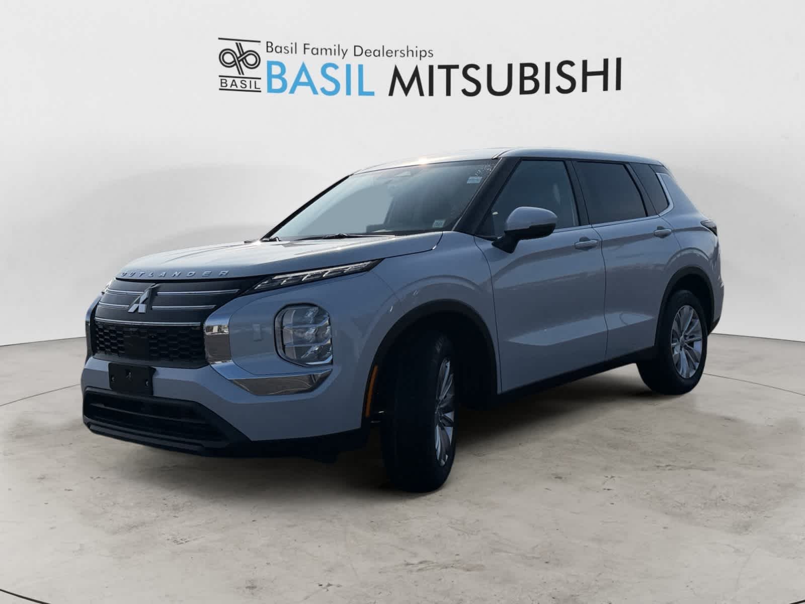 2026 Mitsubishi Outlander ES