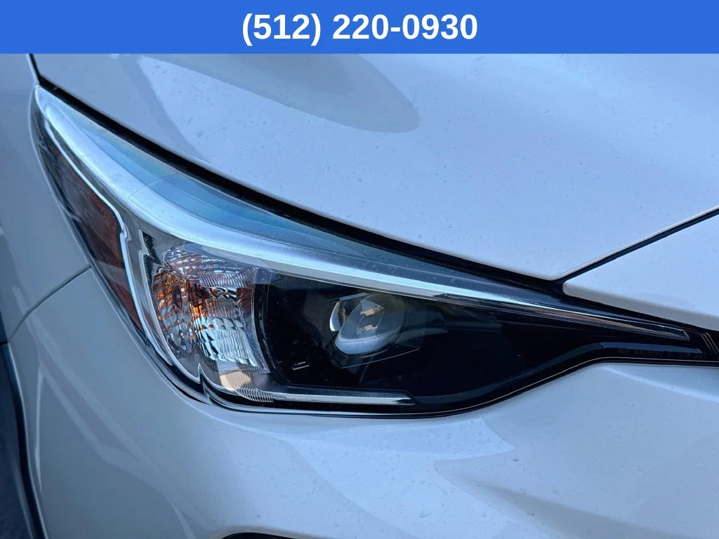 New 2027 White Subaru Premium image 37