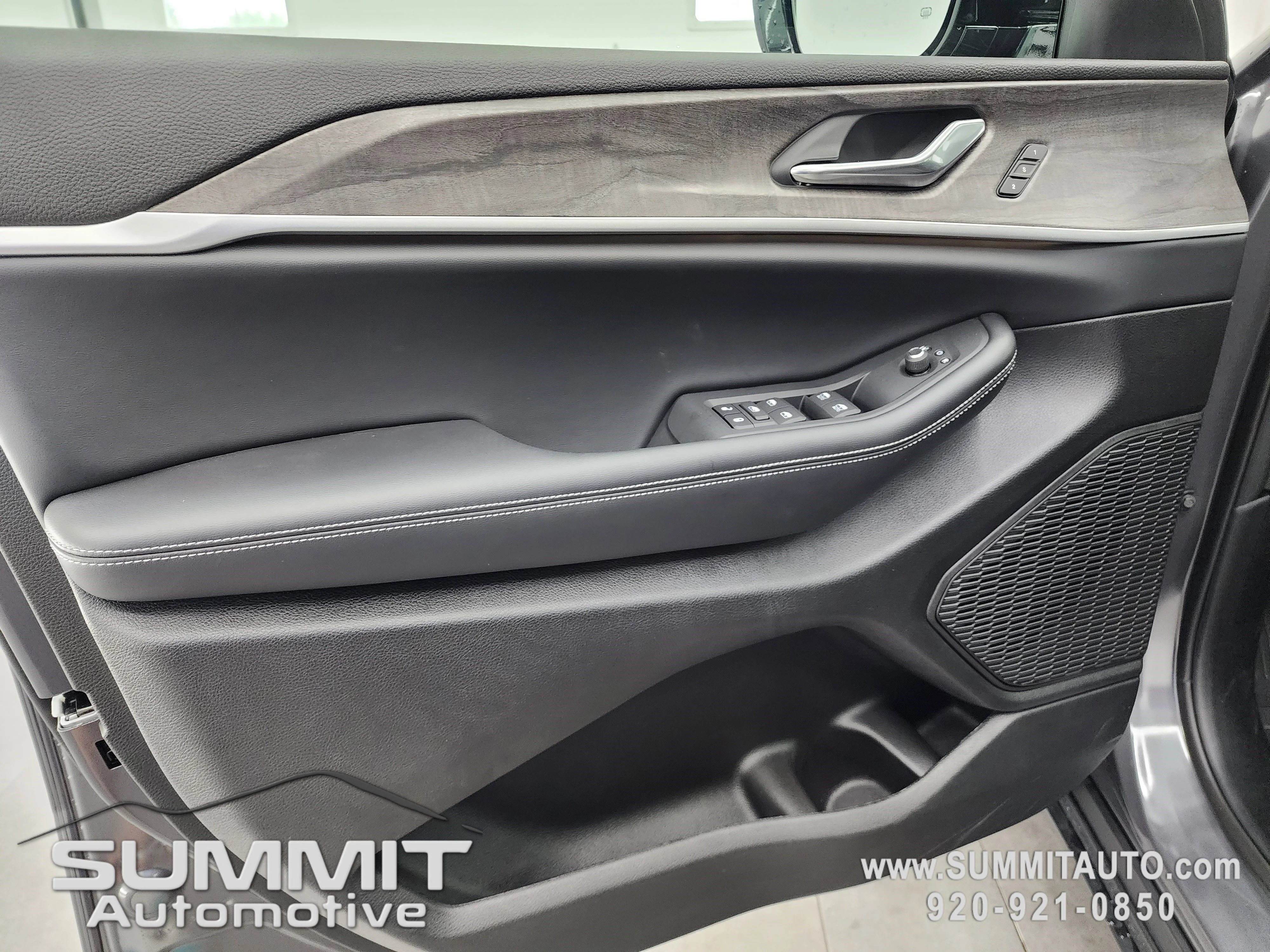 2025 Jeep Grand Cherokee Limited - Photo 41