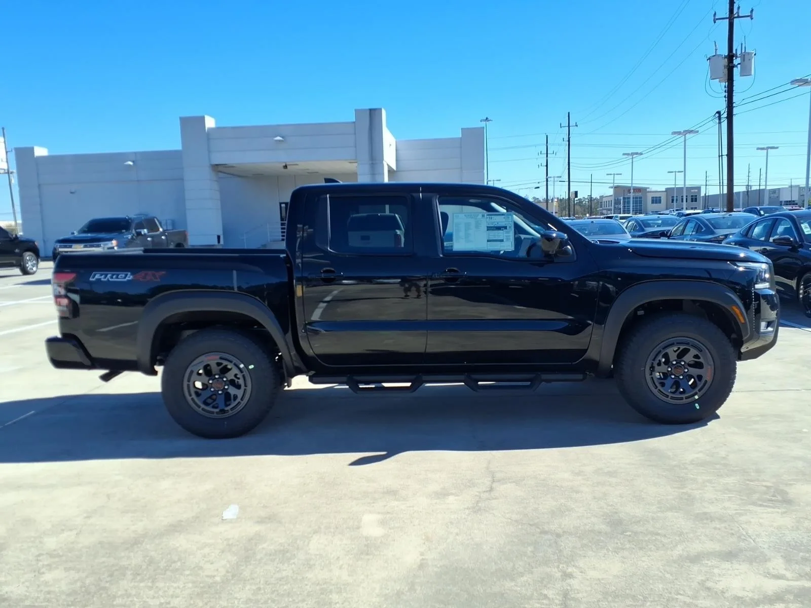 2026 Nissan Frontier Crew Cab PRO-4X® - 3