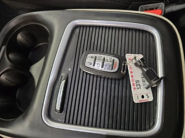 Used 2022 Ceramic Gray Clearcoat Chrysler Touring L image 30