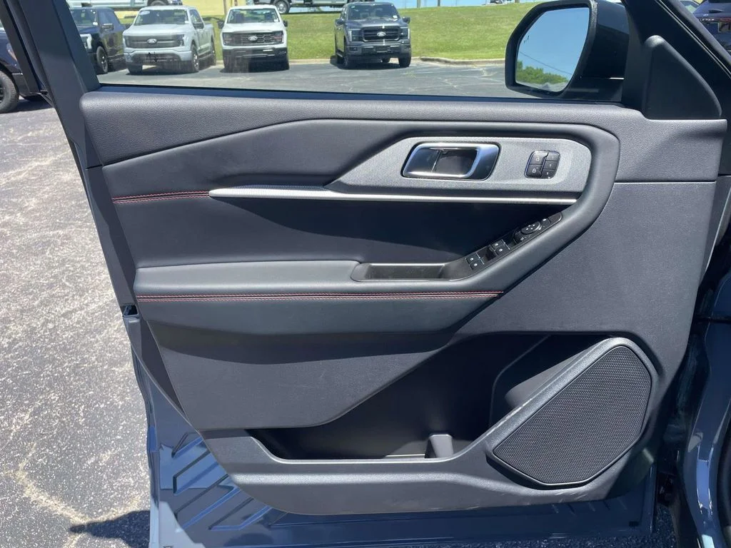 New 2026 Vapor Blue Metallic Ford ST-Line image 15