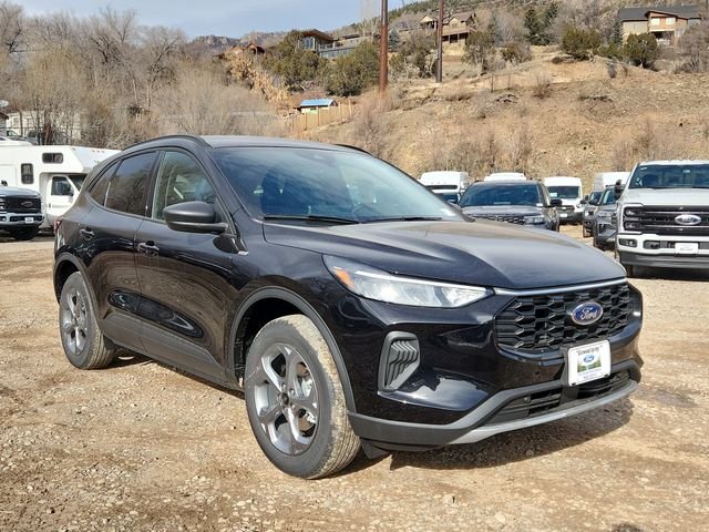 2026 Ford Escape ST-Line AWD's photo