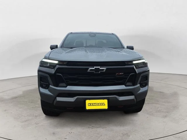 Used 2024 Silver Chevrolet Z71 image 8