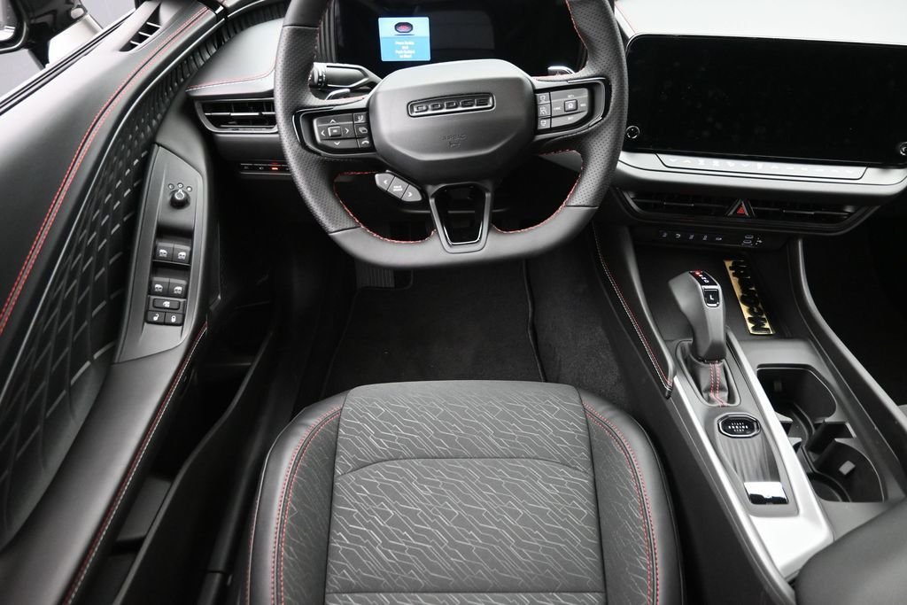New 2026 Diamond Black Crystal Pearlcoat Dodge R/T Scat Pack image 12
