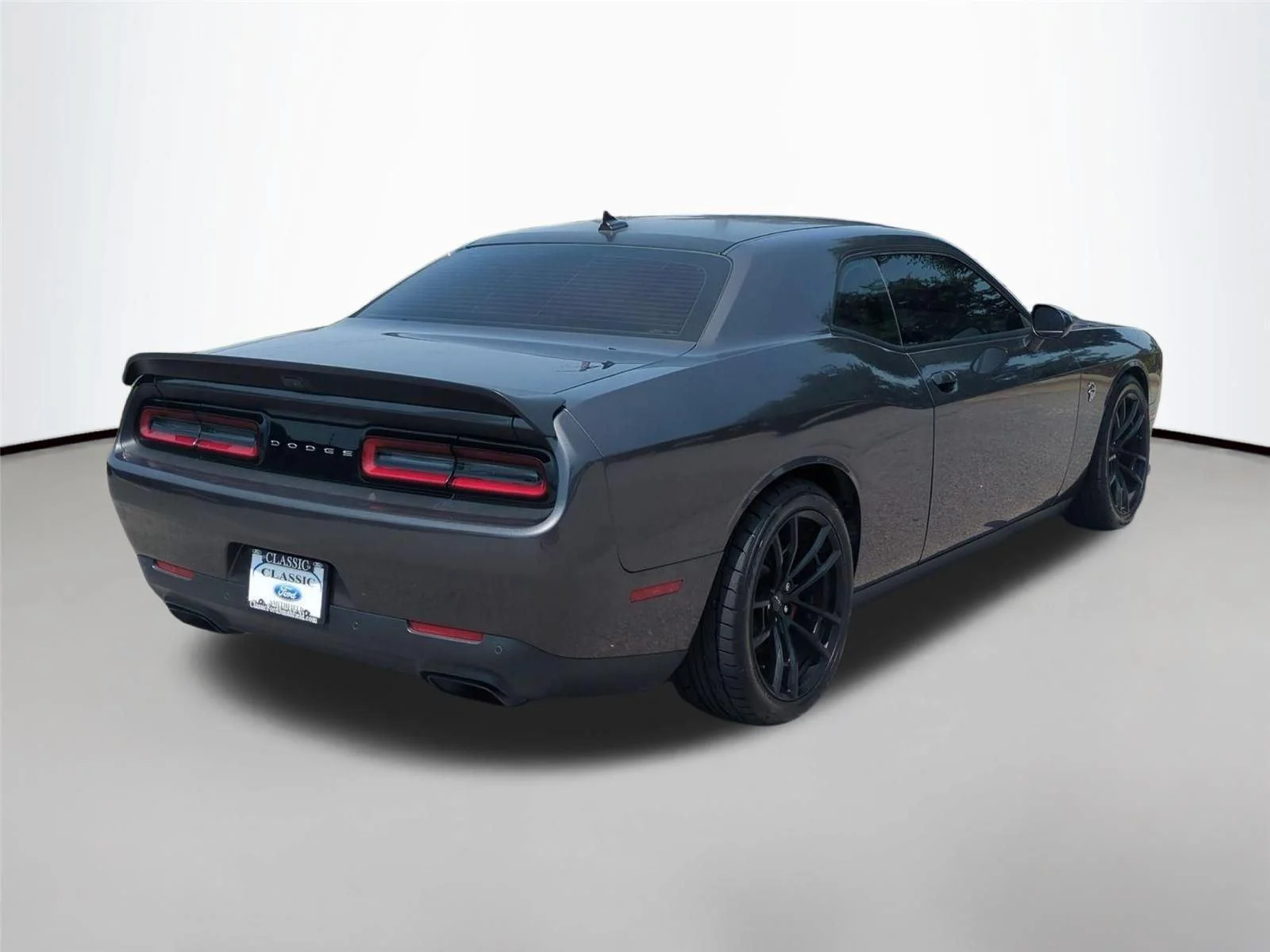 Used 2023 Granite Pearlcoat Dodge SRT Hellcat Jailbreak image 5