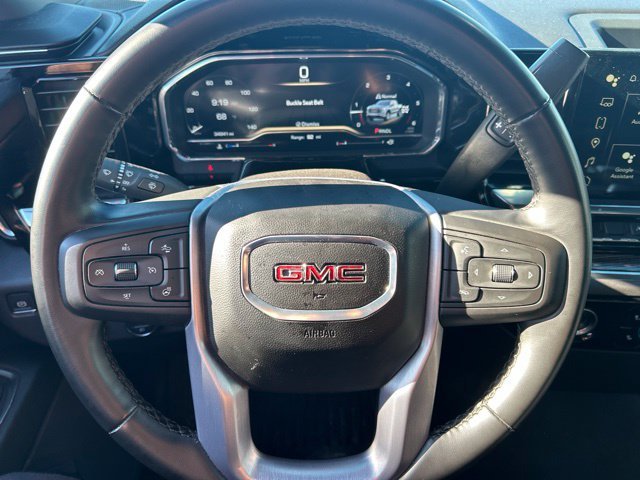 Used 2024 White GMC Elevation image 22