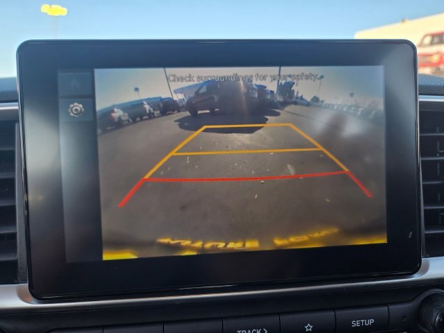 Used 2025 White Hyundai SEL image 7