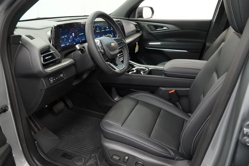 2026 Chevrolet Traverse LT - Photo 11