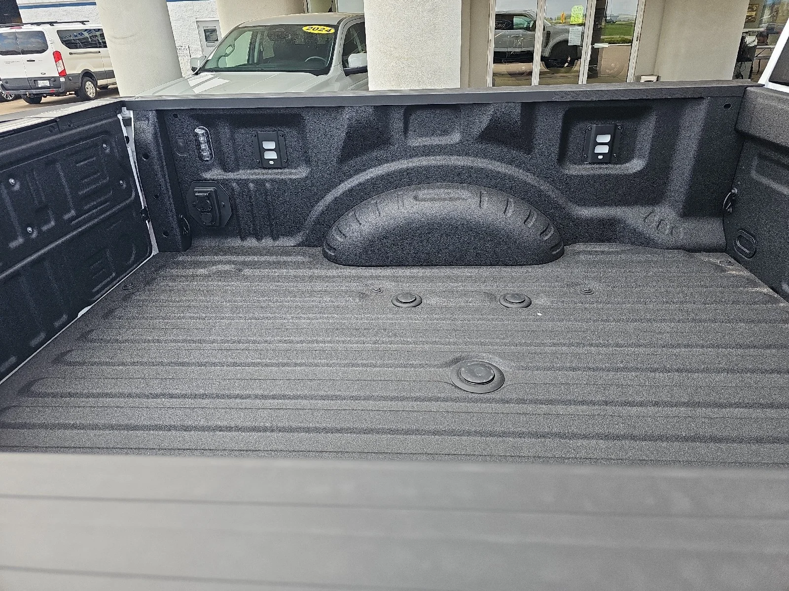 New 2026 Oxford White Ford F-250® Lariat® image 12